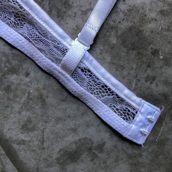 new LA PERLA white lace underwire bra Sz 32B - Picture 5 of 6